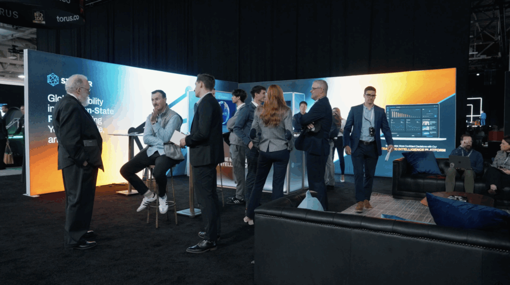 brande light up booth displays